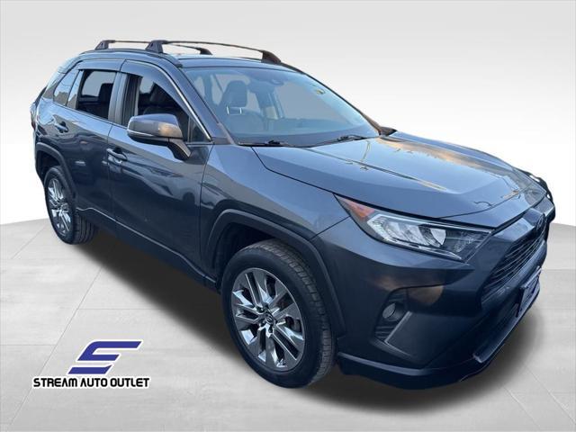 2019 toyota rav4 xle