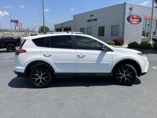 2018 toyota rav4 se