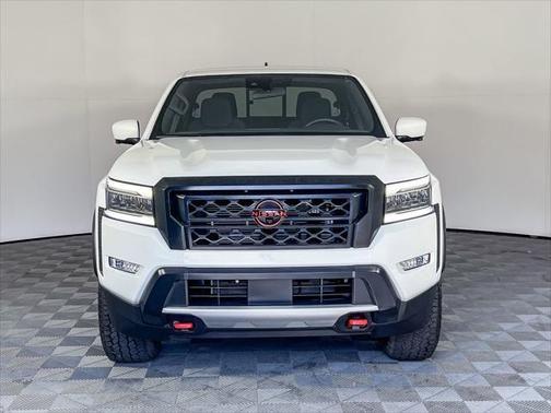 2022 nissan frontier