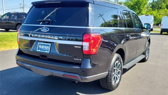 2022 ford expedition max xlt
