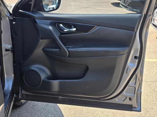 2021 nissan rogue sport sv