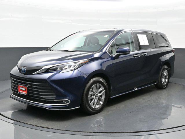 2022 toyota sienna xle
