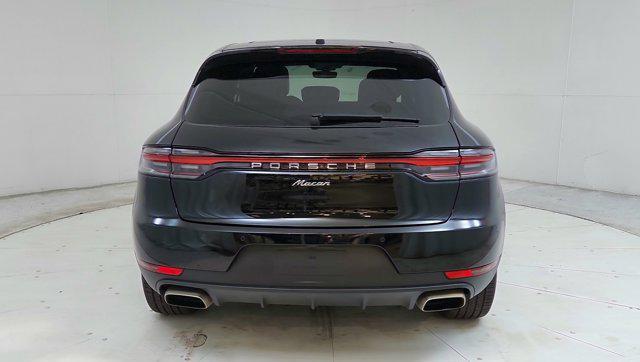 2021 porsche macan base