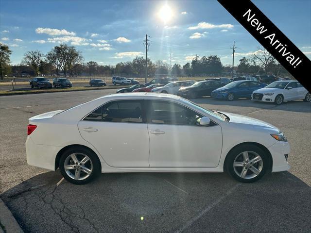 2014 toyota camry se
