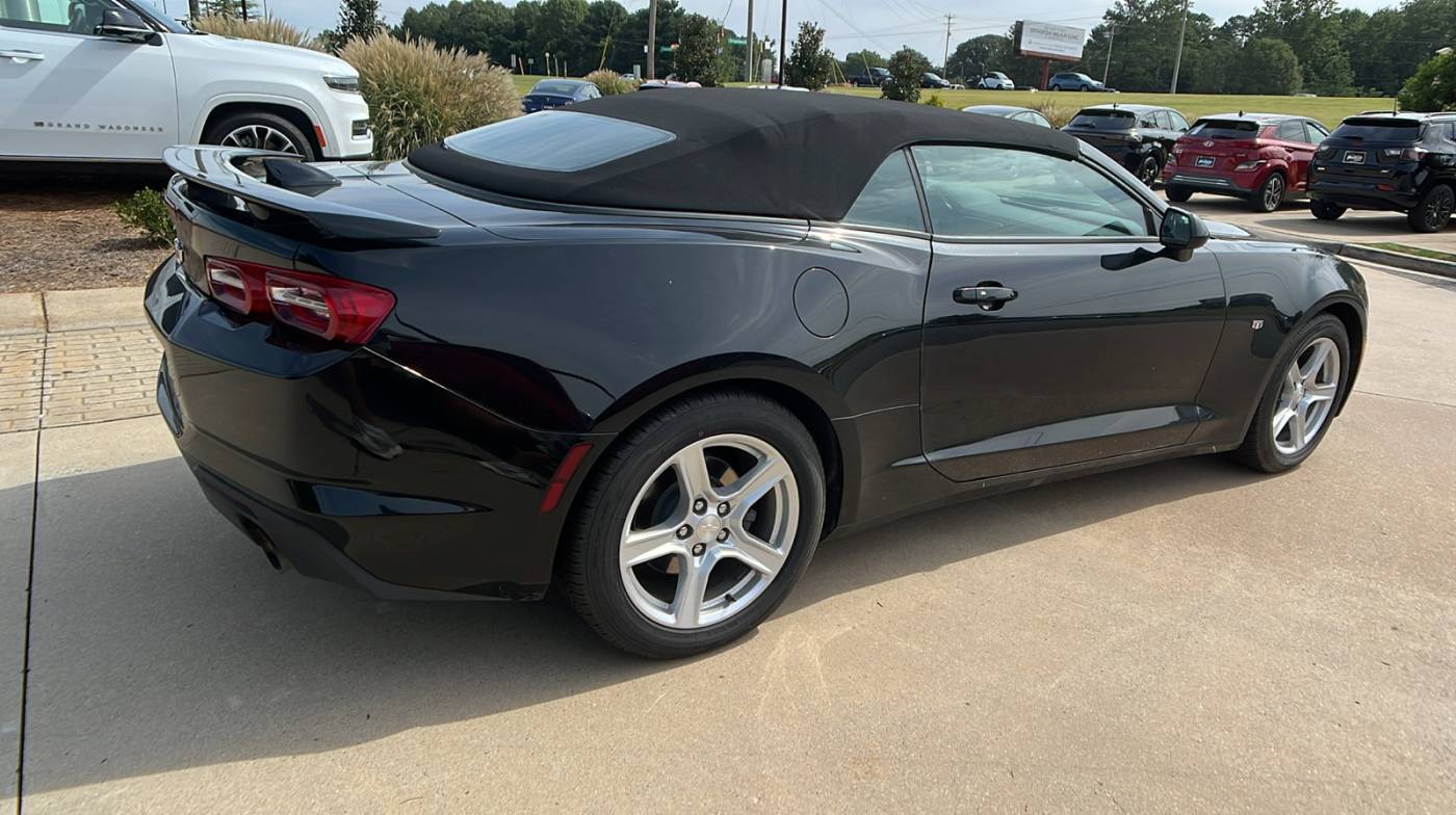 2022 chevrolet camaro lt