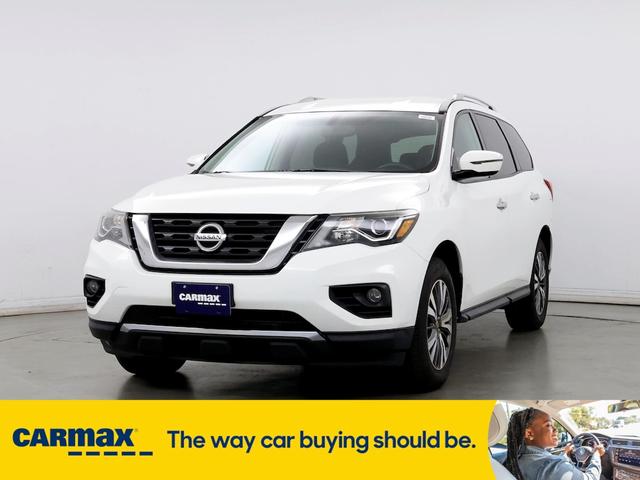 2017 nissan pathfinder sv