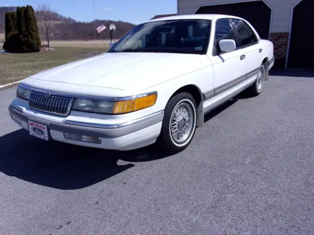 1992 mercury grand marquis low miles very nice! loaded with options