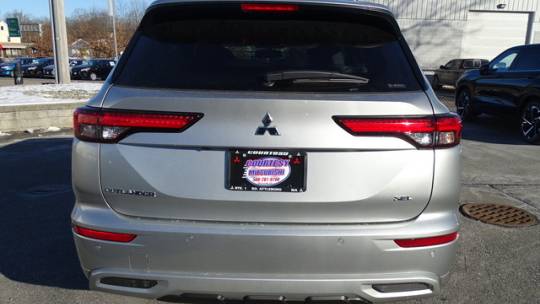 2024 Mitsubishi Outlander