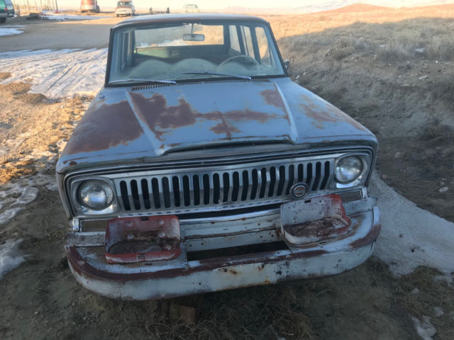1966 jeep super wagoneer