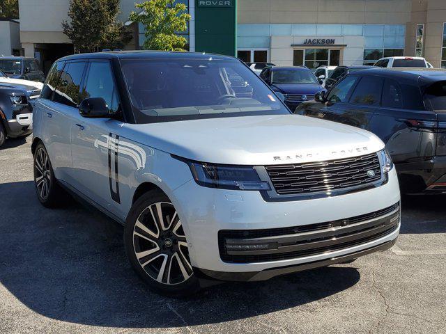 2023 land rover range rover p400 se
