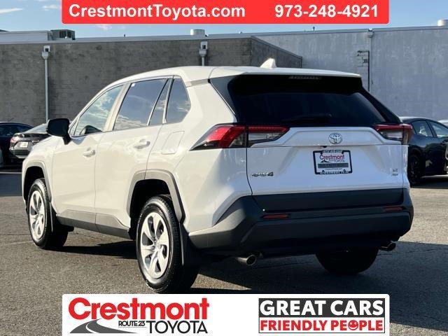 2023 toyota rav4 le