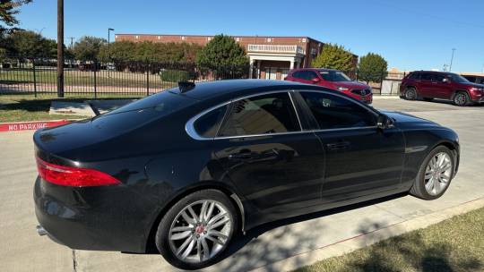 2017 Jaguar XF