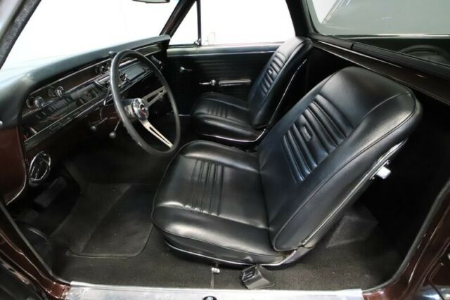 pickup chevy v8 sbc th350 auto classic vintage collector two-tone edelbrock a/c