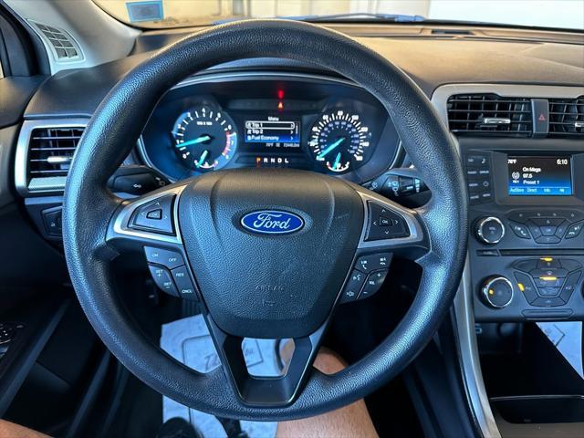 2018 ford fusion se