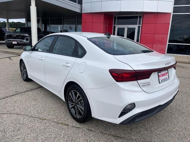 2023 kia forte lxs