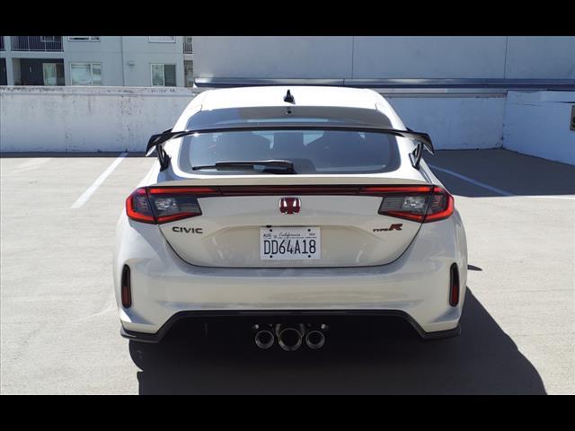 2024 honda civic type r base (m6)