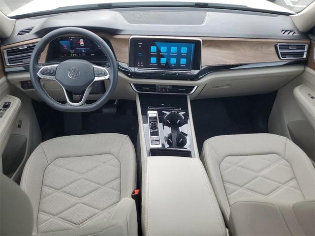 2024 volkswagen atlas 2.0t se w/technology
