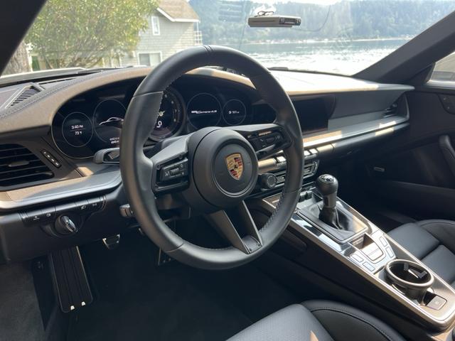 2022 porsche 911 carrera 4s