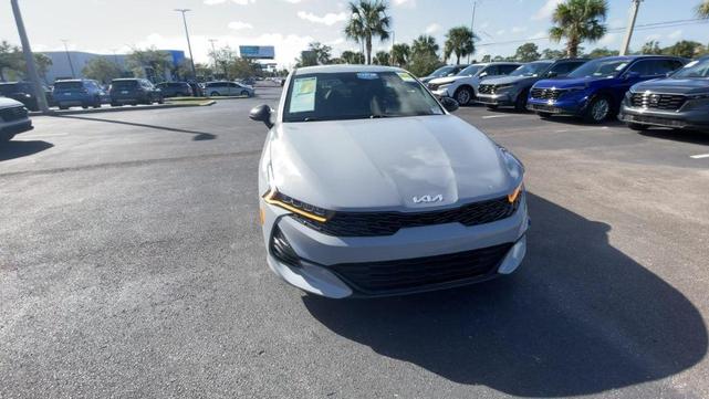 2022 kia k5 gt-line