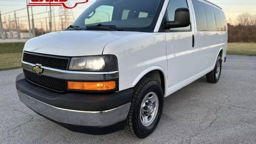 2017 chevrolet express lt 3500