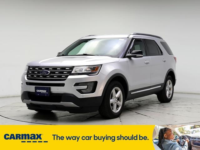 2017 ford explorer xlt
