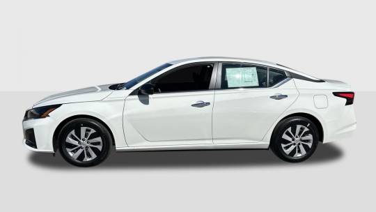 2025 Nissan Altima