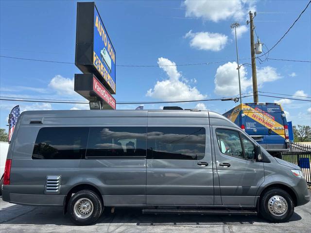2022 mercedes-benz sprinter 4500 high roof v6