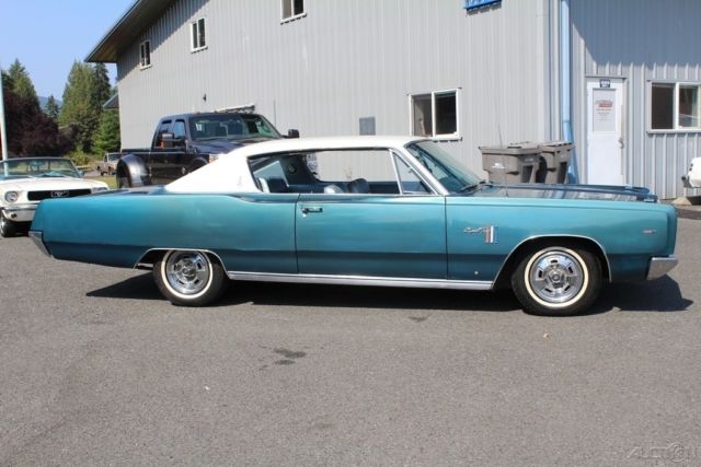 1967 plymouth sport fury iii, 383ci v8, automatic, no-post cruiser, two -tone