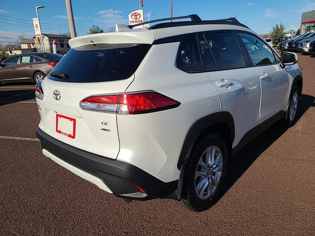 2022 toyota corolla cross le