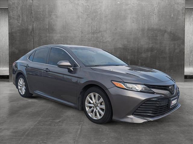 2018 toyota camry le