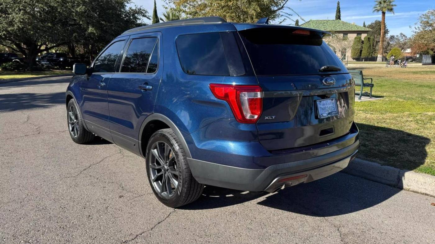 2017 ford explorer xlt