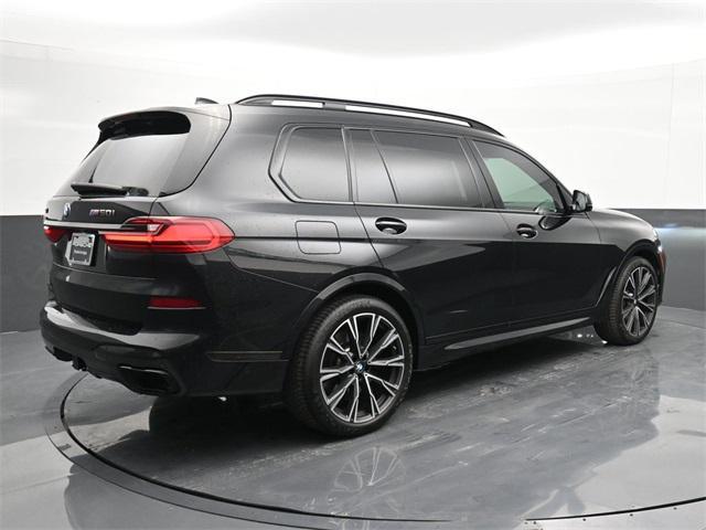 2021 bmw x7 m50i