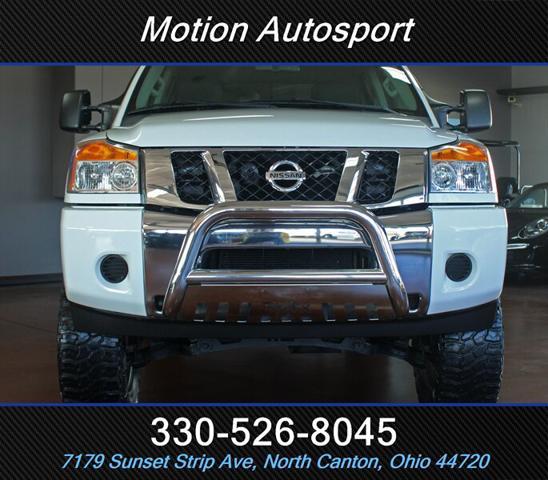 2015 nissan titan sv