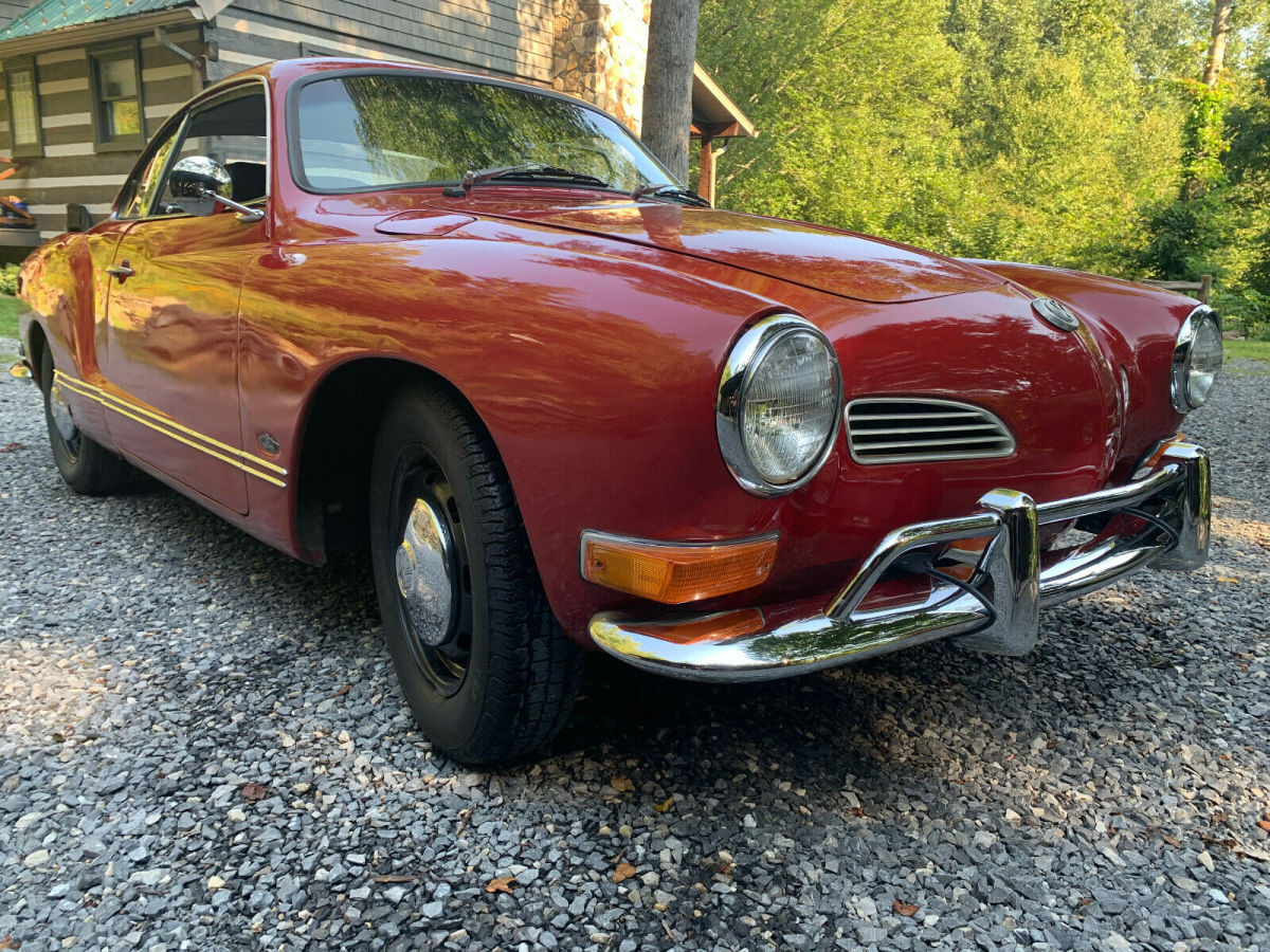 1970 volkswagen karmann ghia -driver