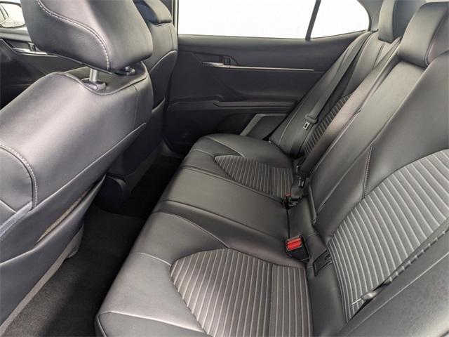 2023 toyota camry se