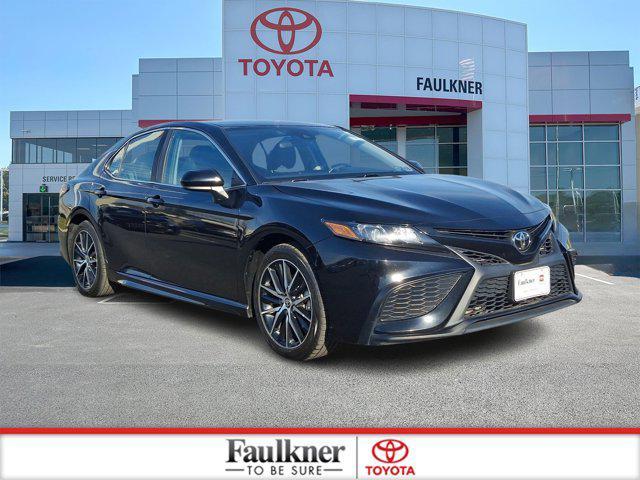 2021 toyota camry se