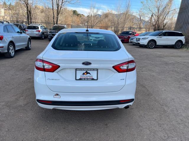 2013 ford fusion se