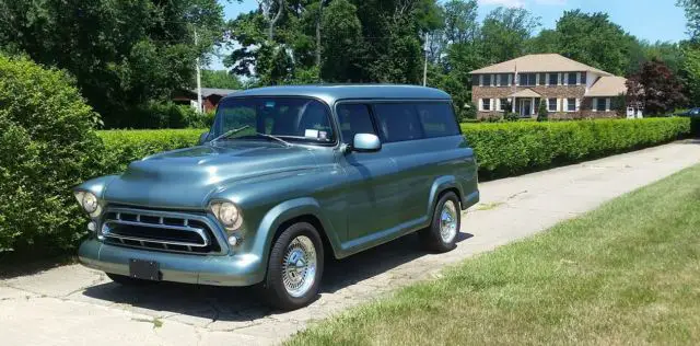 57 chevrolet suburban on a 2006 4x4 z71 tahoe chassis. watch video