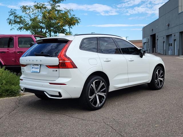 2024 volvo xc60 b5 ultimate dark theme