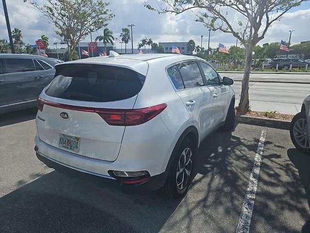 2022 kia sportage lx
