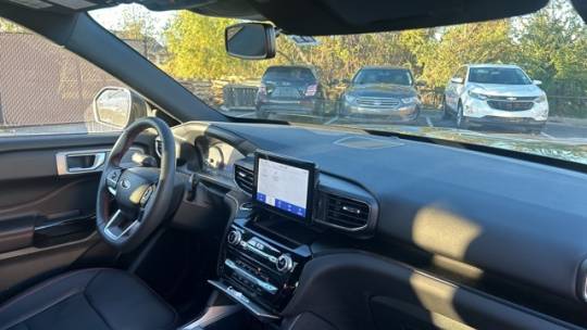 2024 ford explorer st-line