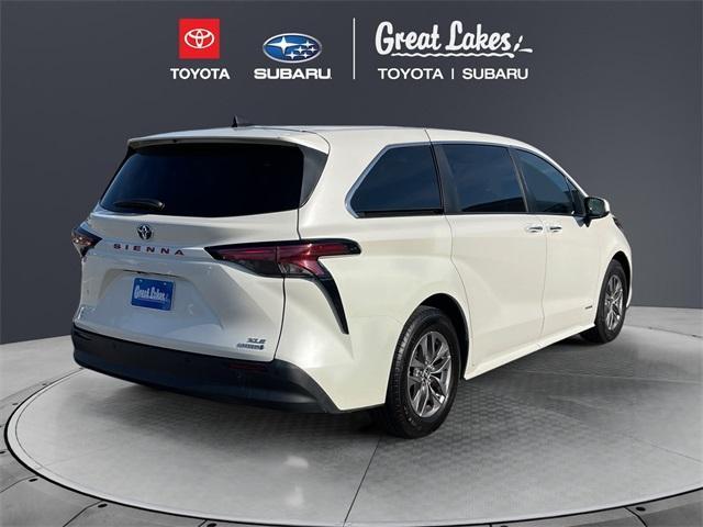 2021 toyota sienna xle