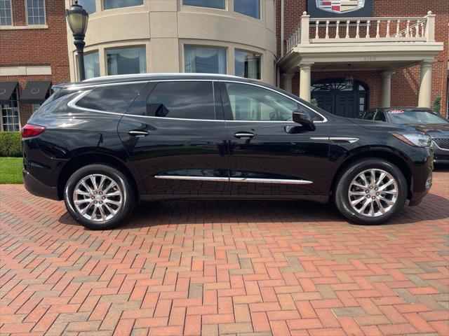 2021 buick enclave essence