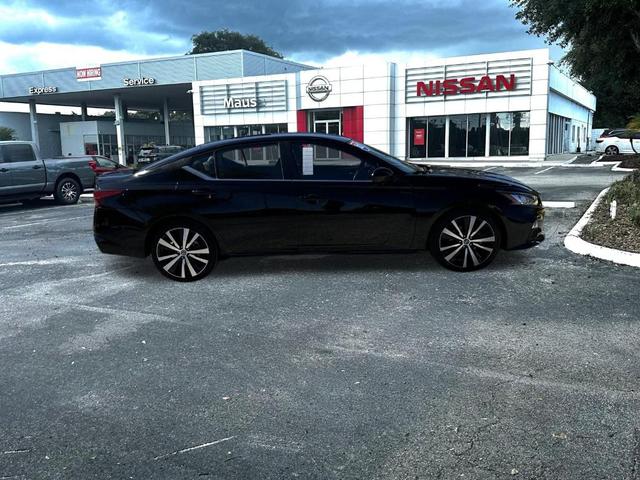 2021 nissan altima 2.5 sr