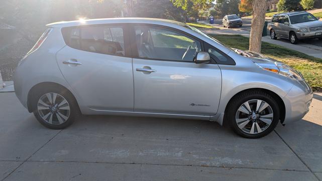 2013 nissan leaf sl