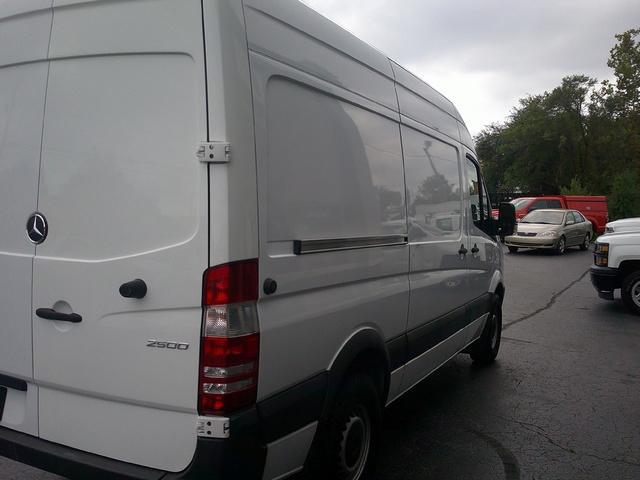 2017 mercedes-benz sprinter 2500 standard roof