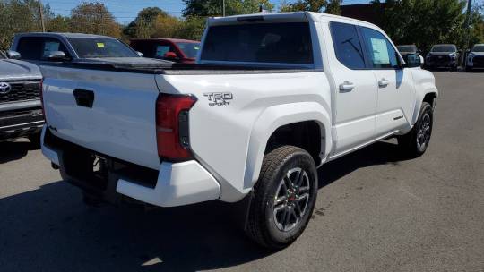 2024 Toyota Tacoma trd sport 4d double cab