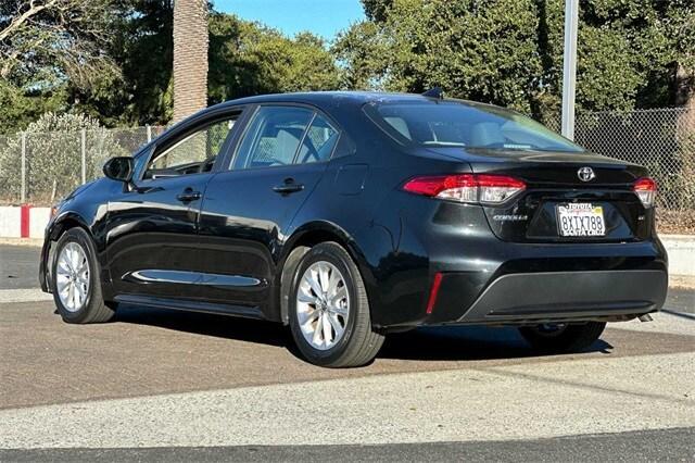 2021 toyota corolla le
