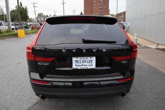 2021 volvo xc60 momentum