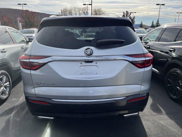 2021 buick enclave essence